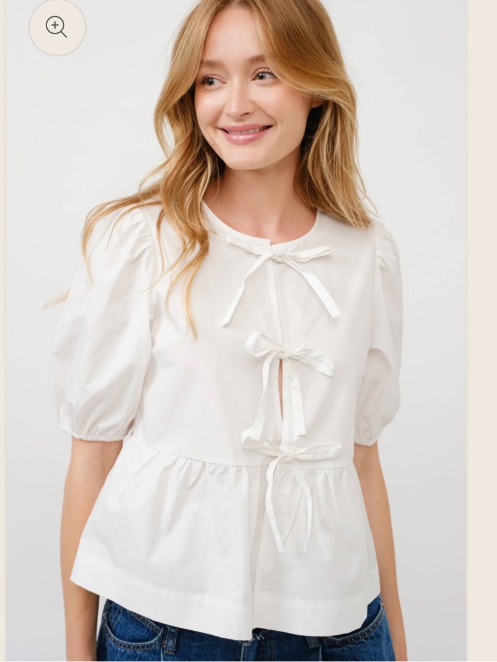 Blouse over jeans